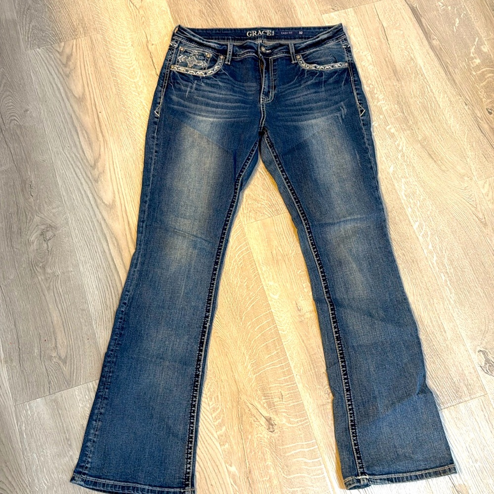 Women’s Grace in LA studded Jeans Easy Fit
